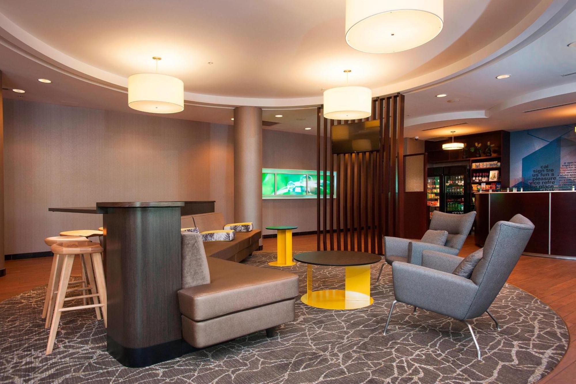 Springhill Suites Birmingham Colonnade Exterior photo
