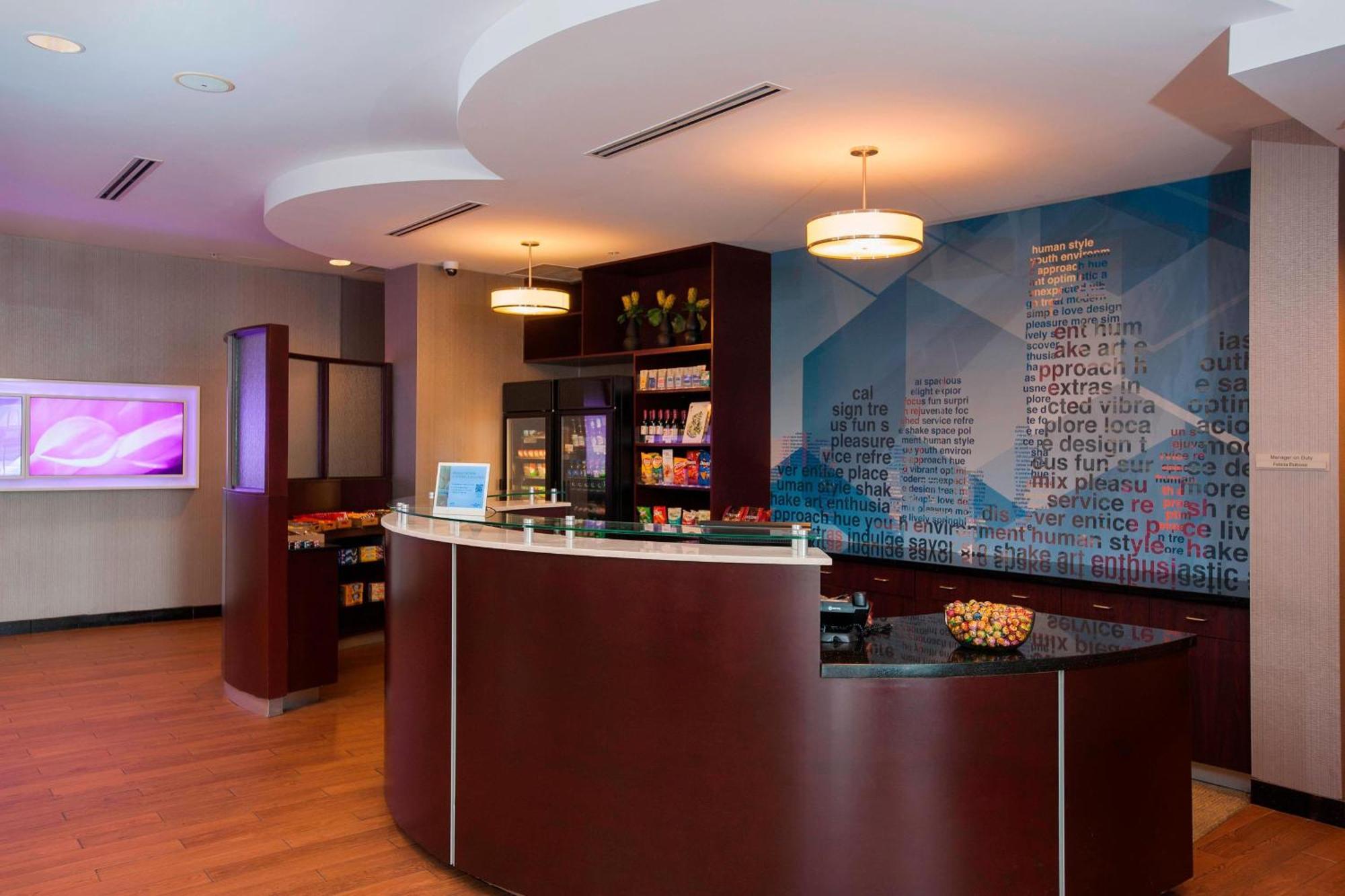 Springhill Suites Birmingham Colonnade Exterior photo
